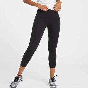 Spanx. Small. Black. Leggings Cropped. Seamless. "Look at Me Now" Spanx.